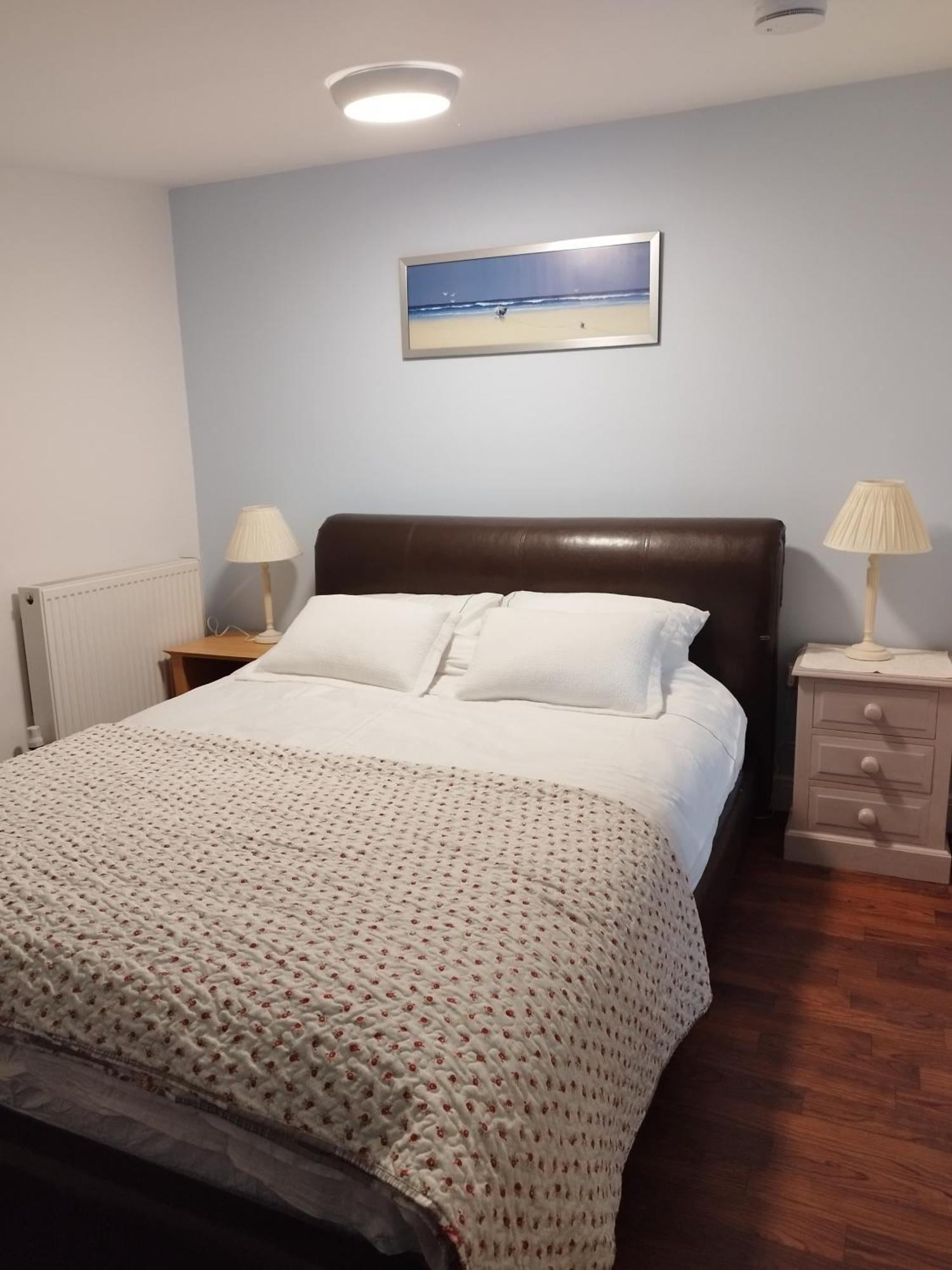 Two Birds Weekly Stay Malmesbury Exterior photo