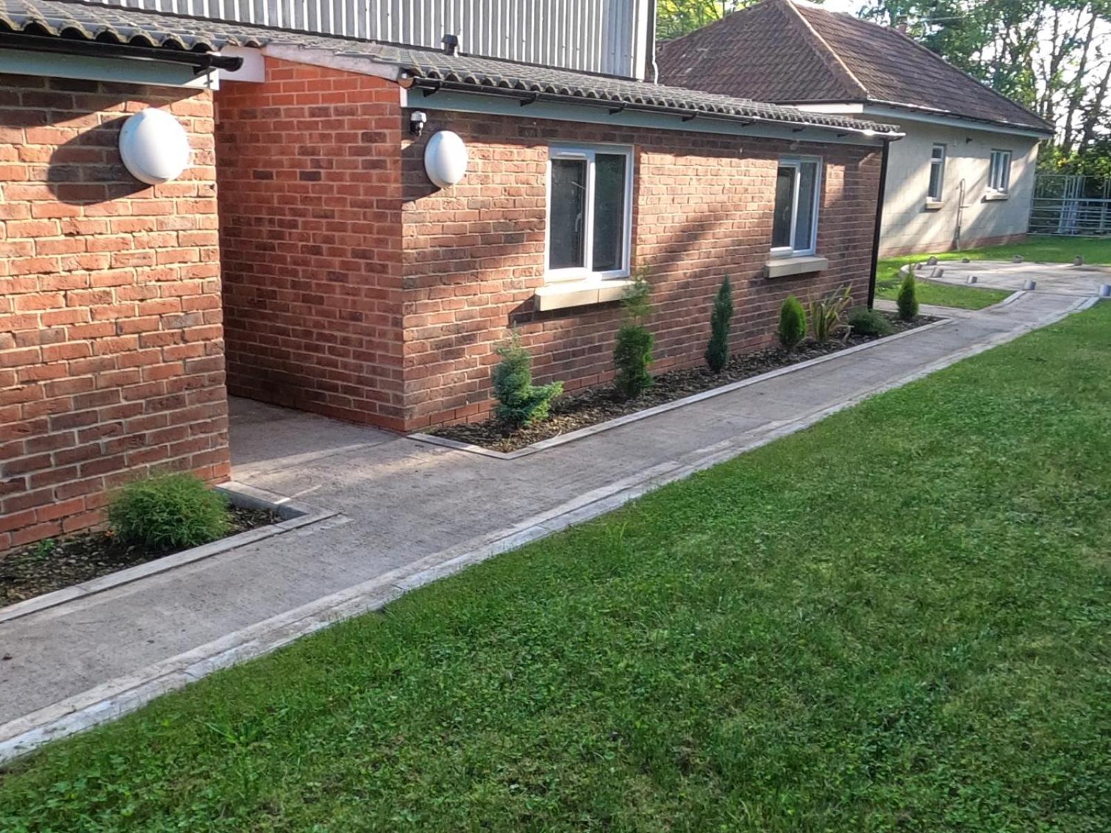 Two Birds Weekly Stay Malmesbury Exterior photo